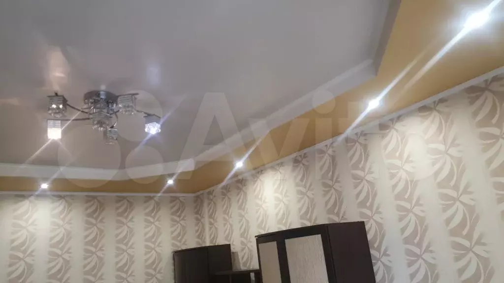 2-к. квартира, 56 м, 2/5 эт. - Фото 1