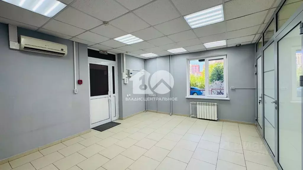 Помещение свободного назначения в Новосибирская область, Новосибирск ... - Фото 0