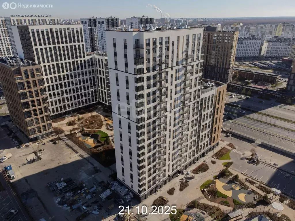 1-комнатная квартира: Тюмень, улица Фармана Салманова, 21 (36.5 м) - Фото 1