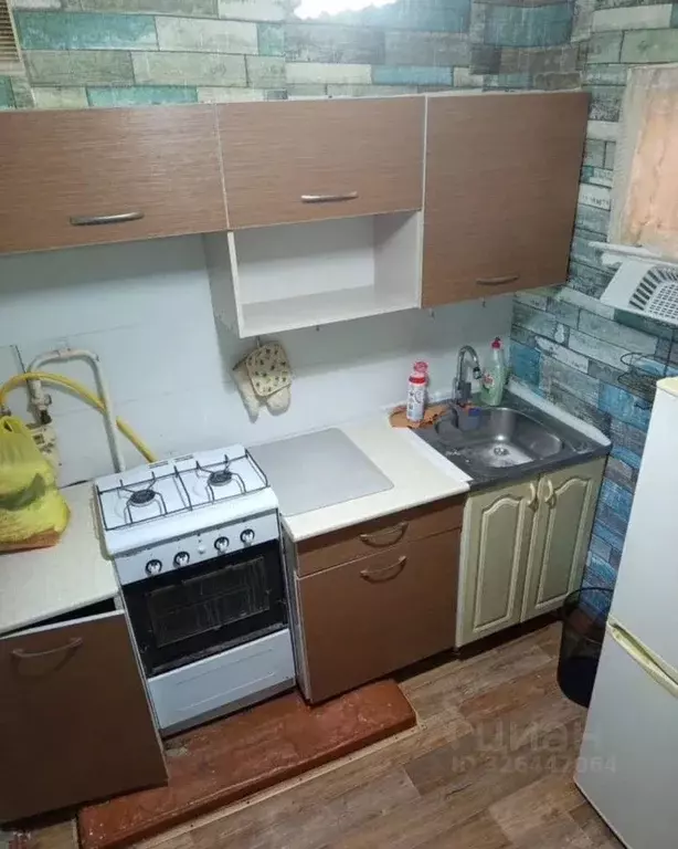 2-к кв. Еврейская автономная область, с. Ленинское ул. Ленина, 10 ... - Фото 2