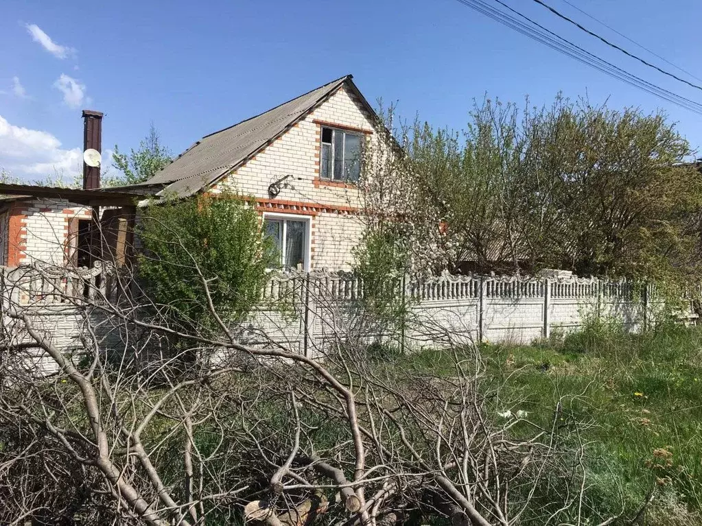 Дом в Воронежская область, с. Новая Усмань ул. Коммунарская, 228 (76 ... - Фото 0