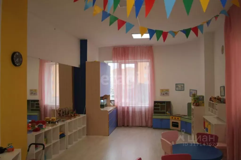 Помещение свободного назначения в Свердловская область, Екатеринбург ... - Фото 1