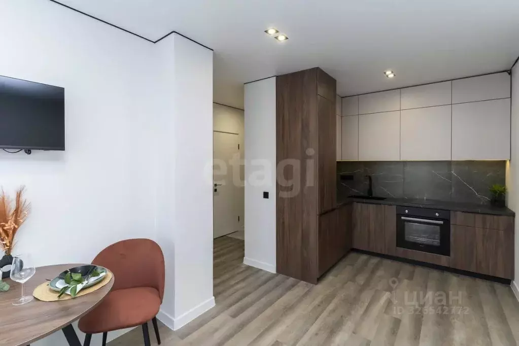 1-к кв. Тюменская область, Тюмень ул. Константина Посьета, 6 (37.0 м) - Фото 1