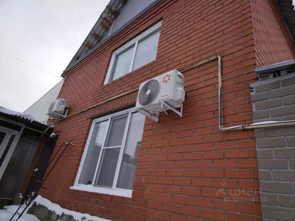 Дом в Челябинская область, Троицк ул. Имени Тони Меньшениной, 132 (109 ... - Фото 1