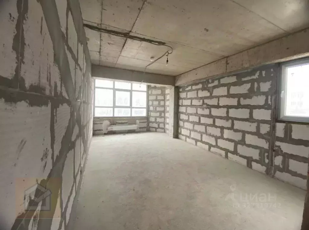 1-к кв. Севастополь ул. Степаняна, 9А (51.0 м) - Фото 2