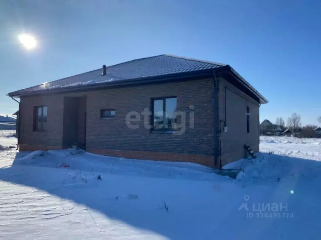 Дом в Курская область, Курский район, Новопоселеновский сельсовет, д. ... - Фото 1