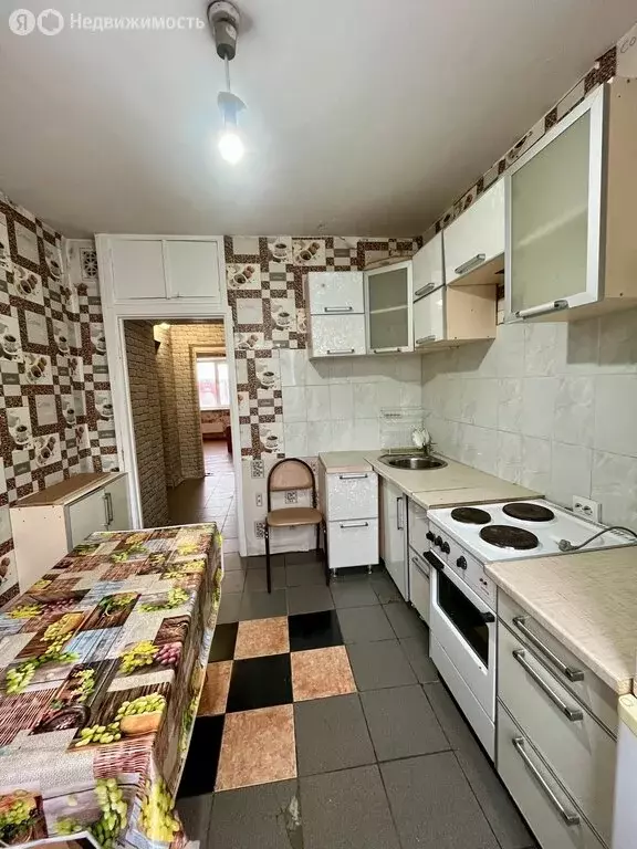 2-комнатная квартира: Саяногорск, микрорайон Ленинградский, 41 (52 м) - Фото 1