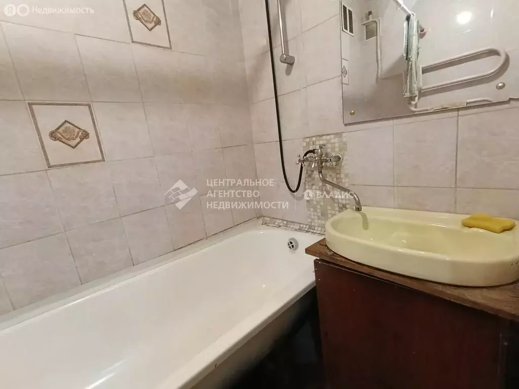 2-комнатная квартира: Рязанская область, рабочий посёлок Шилово, улица ... - Фото 1