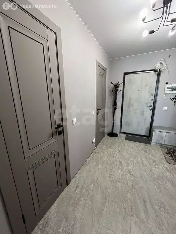 3-комнатная квартира: Колпино, Загородная улица, 43к4 (70 м) - Фото 0