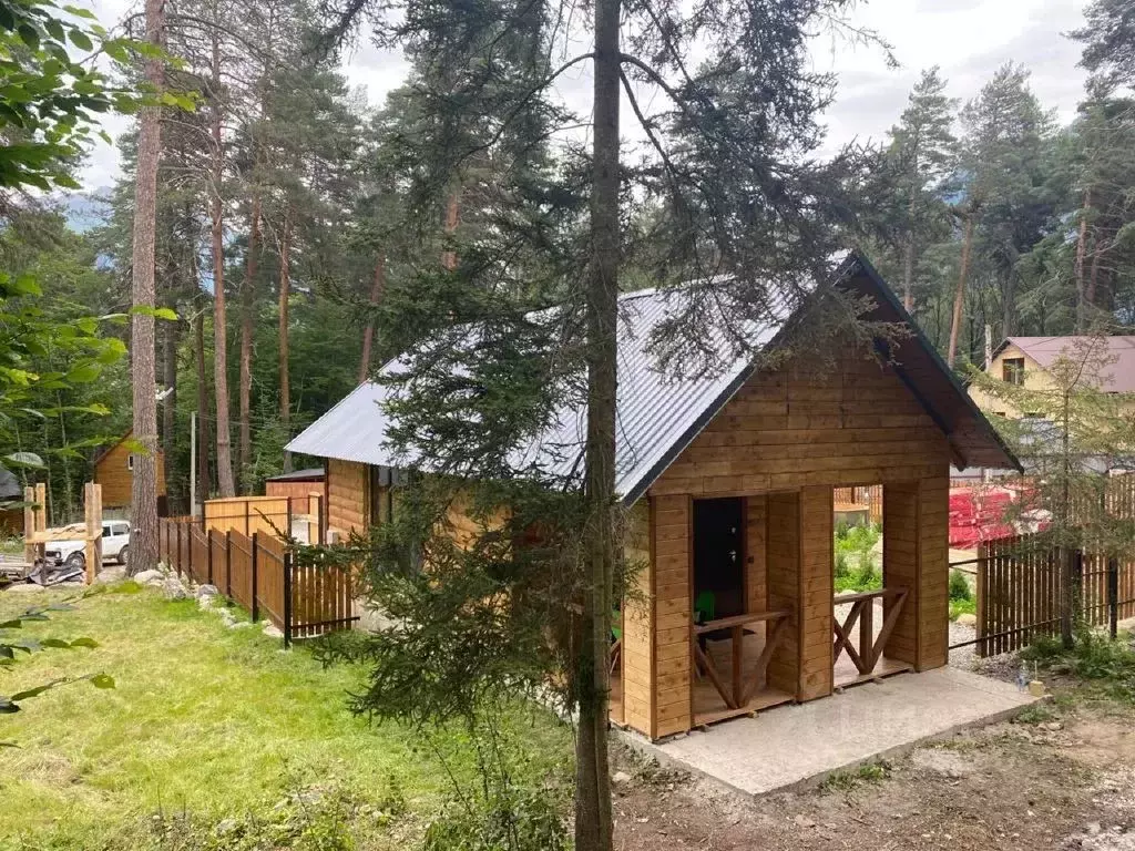 Дом в Карачаево-Черкесия, Теберда Карачаевский городской округ, ... - Фото 1