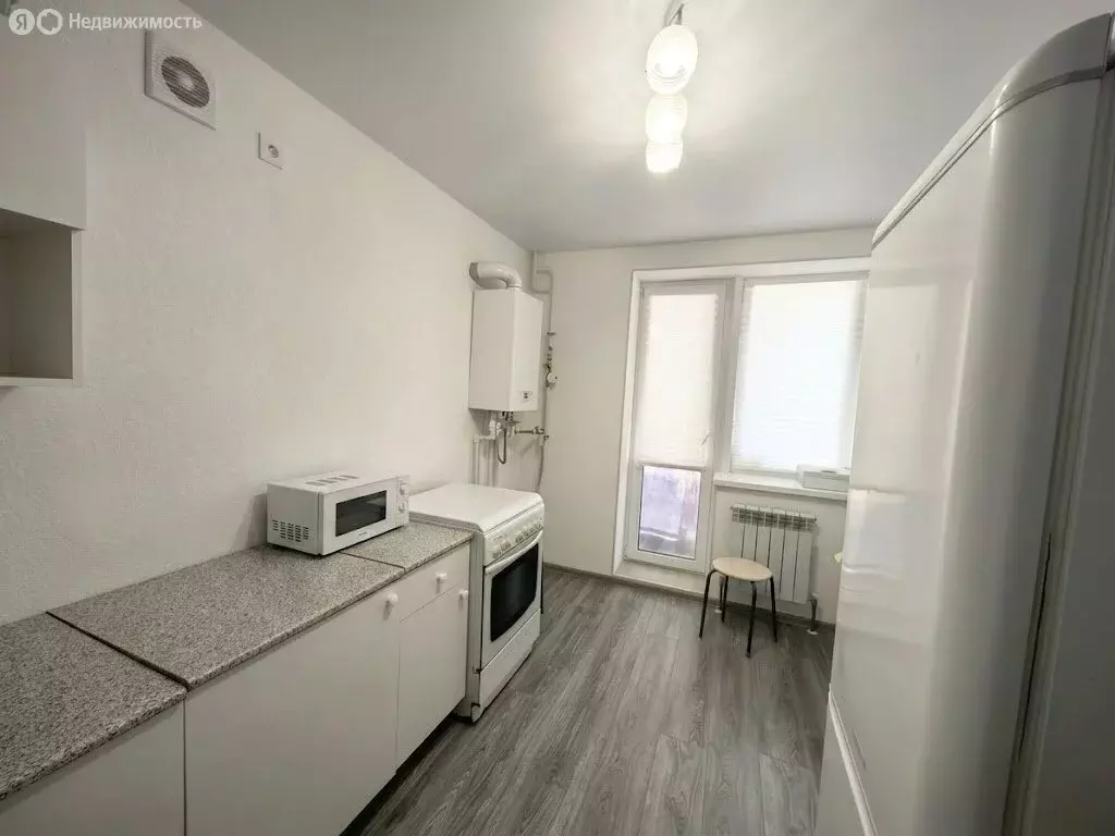 1-комнатная квартира: Волгоград, улица Добрушина, 31 (34 м) - Фото 1