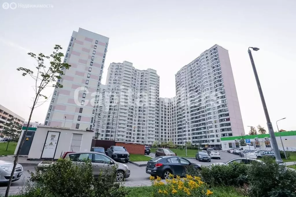 2-комнатная квартира: Москва, улица Генерала Белова, 28к1 (68 м) - Фото 1