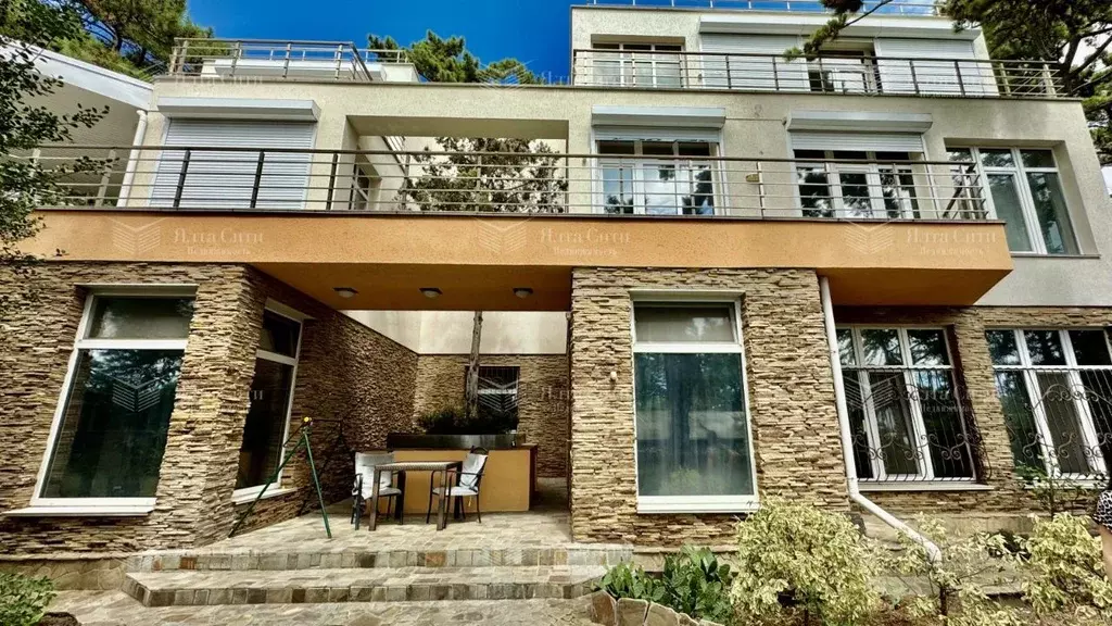 Дом в Крым, Ялта муниципальный округ, Восход пгт ул. Авроры, 5 (289 м) - Фото 1