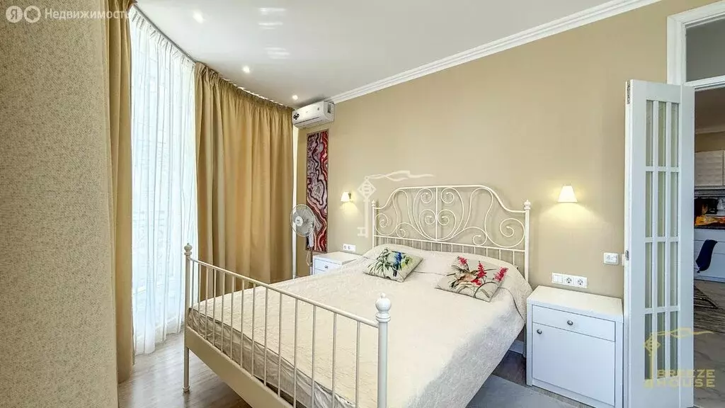 5-комнатная квартира: Восход, улица Авроры, 44 (100 м) - Фото 1