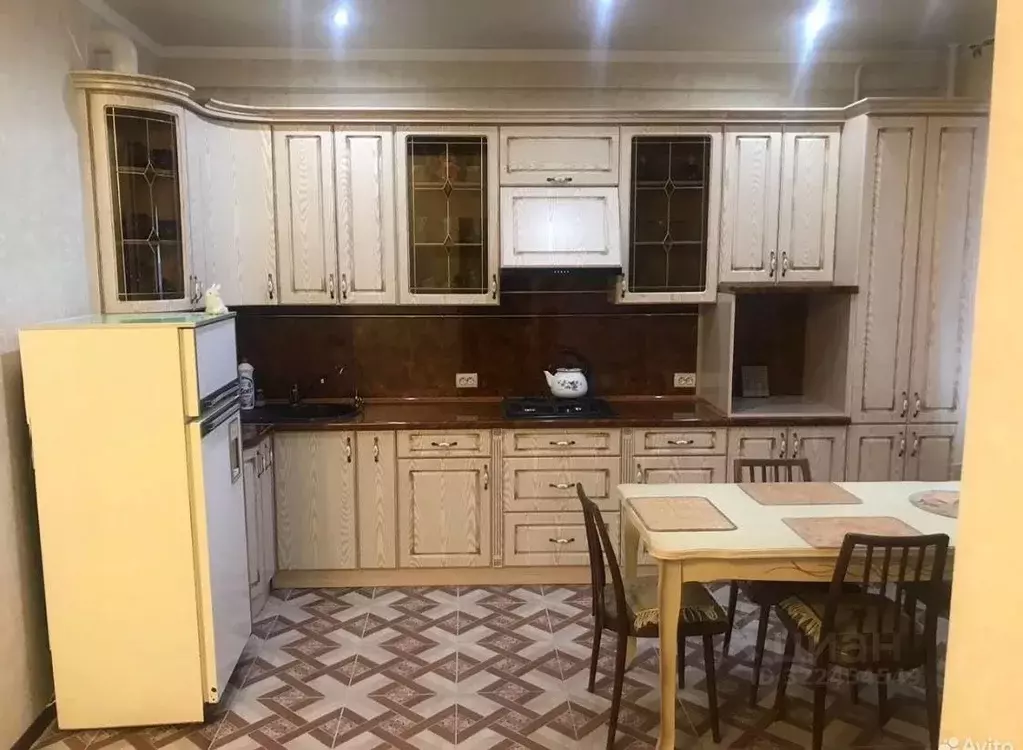 2-к кв. Курская область, Курск ул. Челюскинцев, 17 (78.2 м) - Фото 1