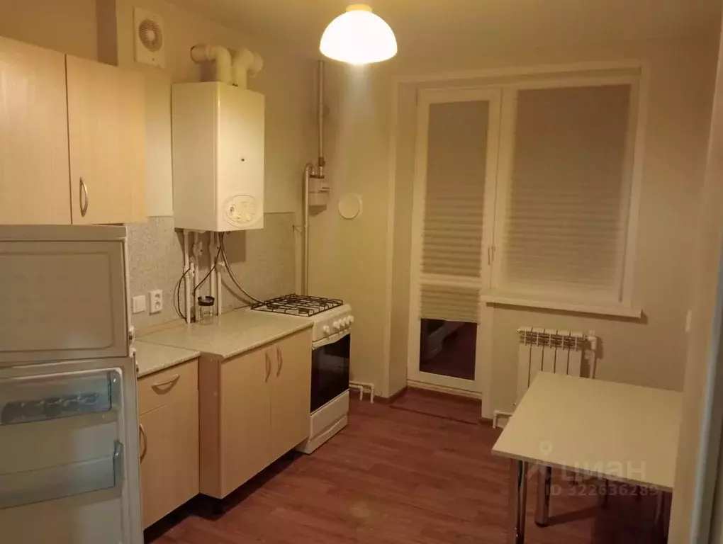 1-к кв. Волгоградская область, Волгоград ул. Добрушина, 28 (34.0 м) - Фото 1