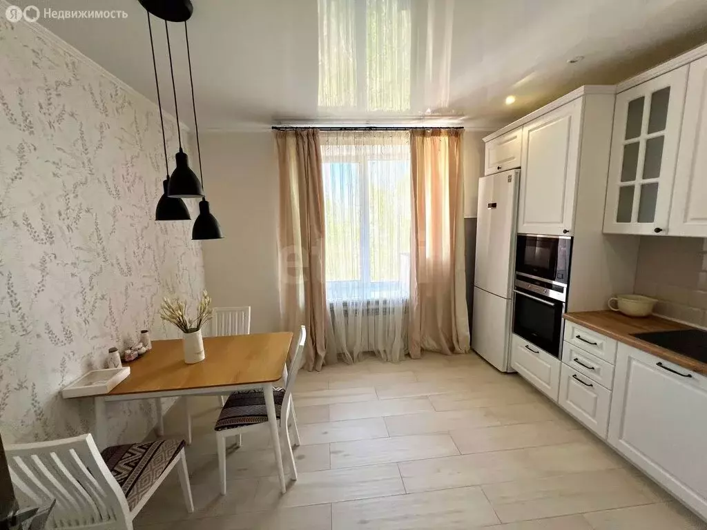 3-комнатная квартира: Брянск, улица 3 Июля, 14 (100 м) - Фото 2