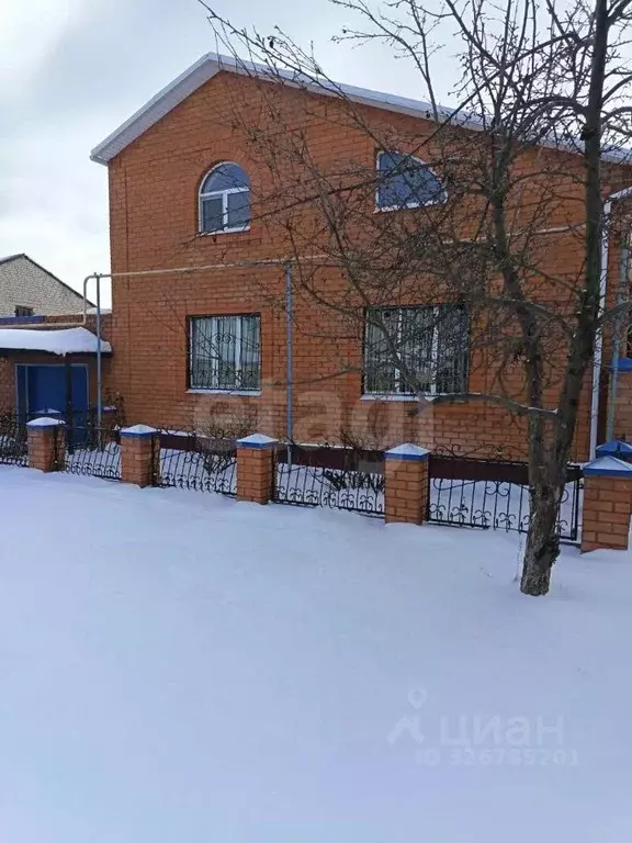 Дом в Белгородская область, Бирюч Красногвардейский район, ... - Фото 2