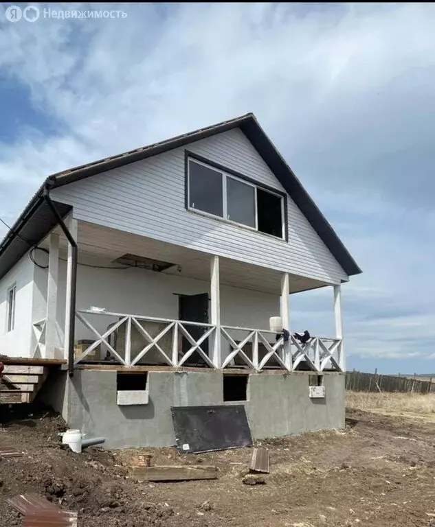 Дом в село Хомутово, улица Михаила Черникова (140 м) - Фото 1