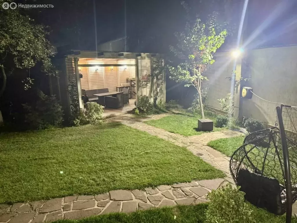 Дом в Махачкала, Московская улица, 118 (250 м) - Фото 2