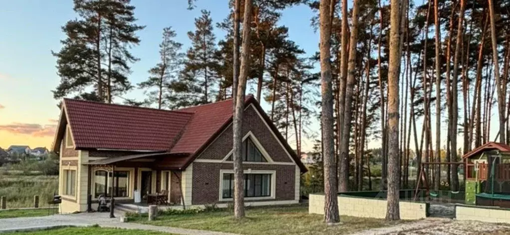 Коттедж, 200 м - Фото 1