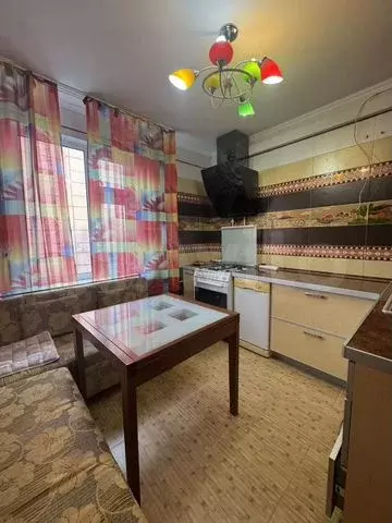 3-к. квартира, 64,8 м, 2/9 эт. - Фото 0