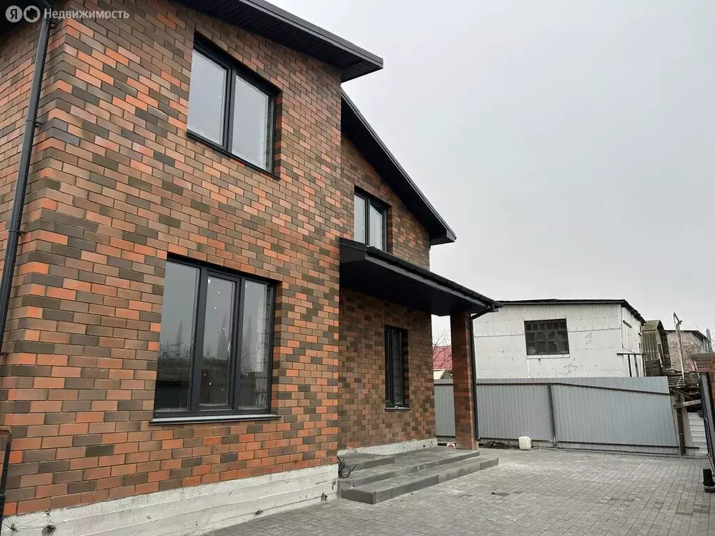 Дом в Волгоград, улица Академика Комарова (200.5 м) - Фото 2