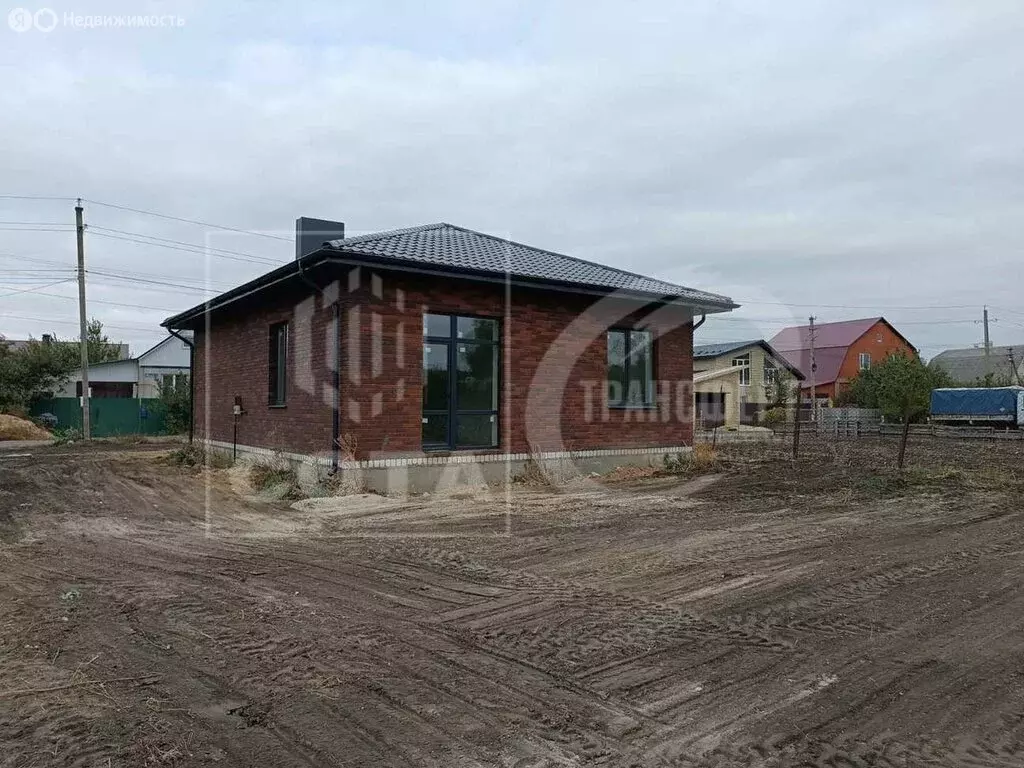 Дом в село Новая Усмань, улица Пятницкого (85 м) - Фото 1