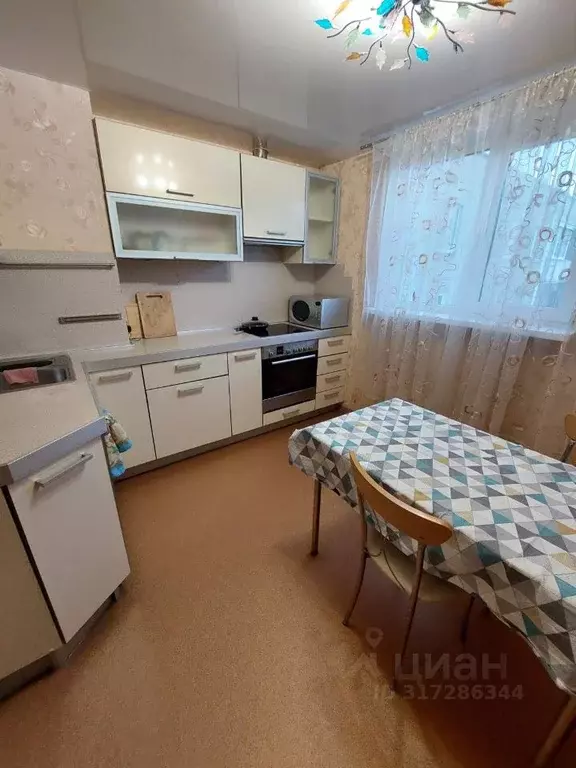 2-к кв. Мурманская область, Мурманск Гвардейская ул., 6 (52.8 м) - Фото 0
