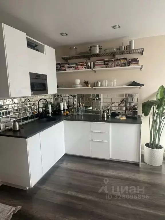 Студия Москва пос. Коммунарка, ул. Бачуринская, 7к2 (26.1 м) - Фото 1