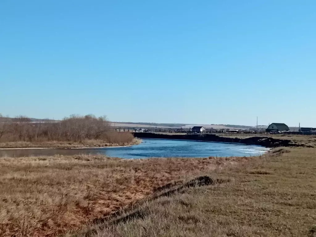 Участок в Иркутская область, Иркутский муниципальный округ, д. ... - Фото 2