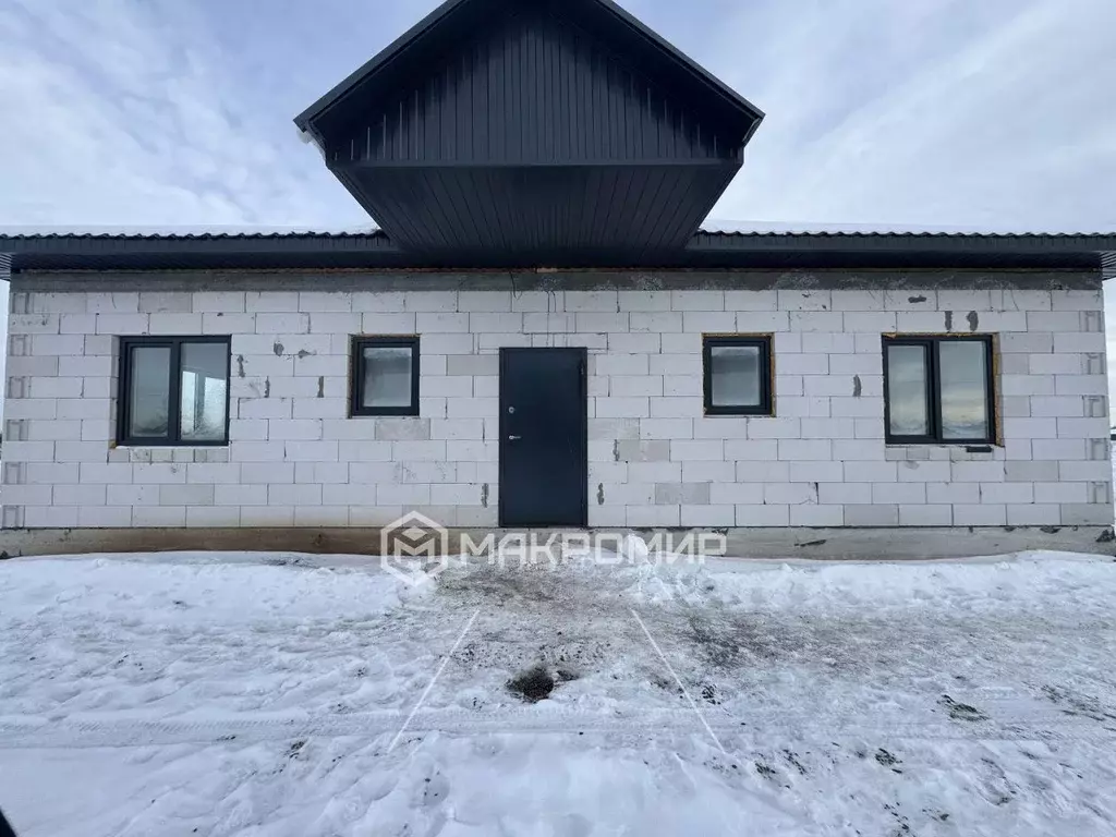 Дом в Челябинская область, Красноармейский муниципальный округ, д. ... - Фото 1