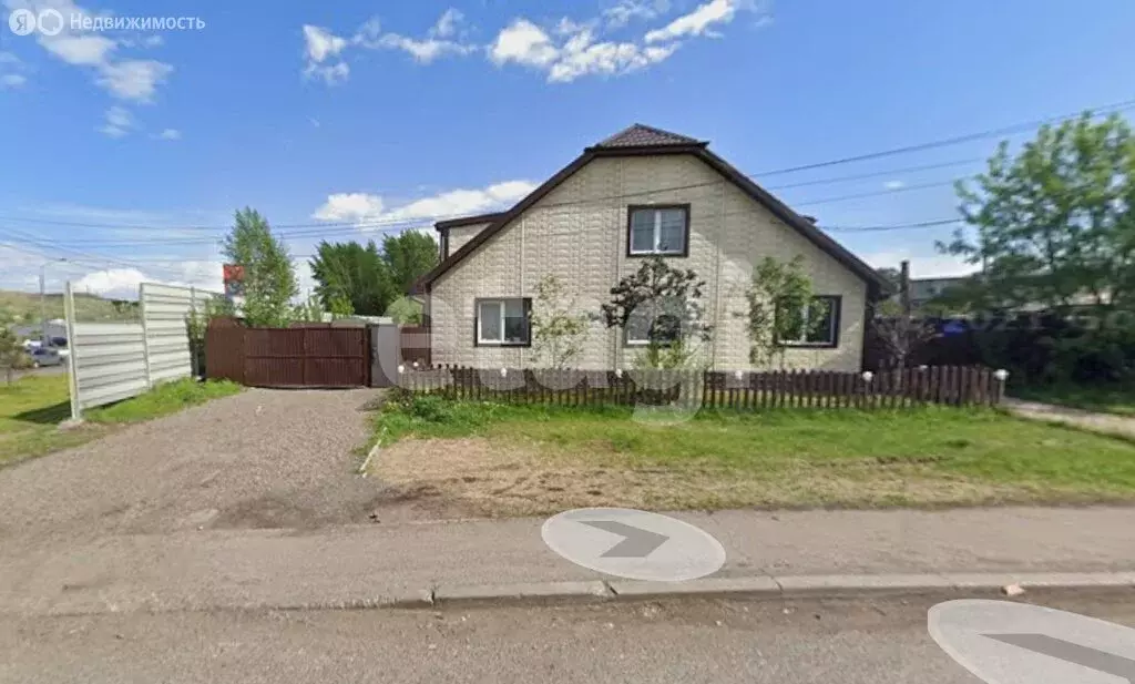 Дом в Красноярск, 2-я Геологическая улица (150 м) - Фото 1