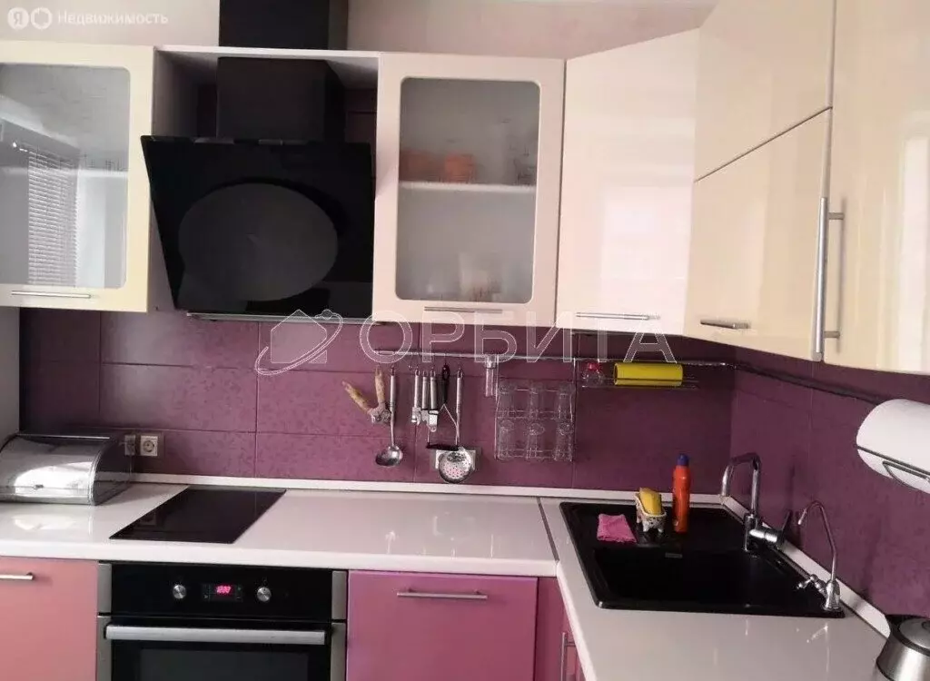 2-комнатная квартира: Тюмень, улица Николая Фёдорова, 1 (49.9 м) - Фото 1