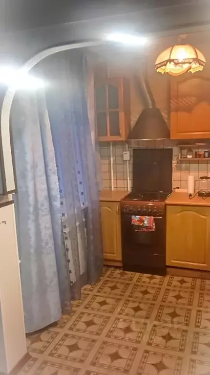 3-к кв. Омская область, Омск Городок Нефтяников мкр, ул. 50 лет ... - Фото 2