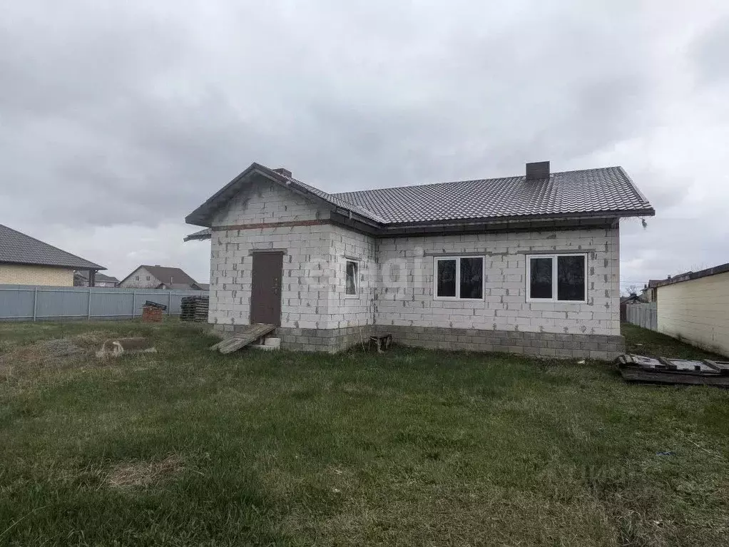 Дом в Белгородская область, Белгородский район, Разумное рп ул. ... - Фото 0