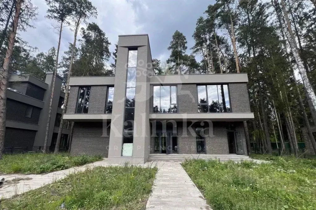 Дом в Московская область, Одинцовский городской округ, д. Маслово  ... - Фото 1