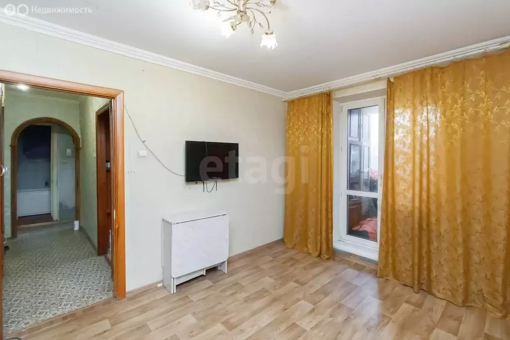 2-комнатная квартира: Тюмень, улица 30 лет Победы, 48 (42.6 м) - Фото 2