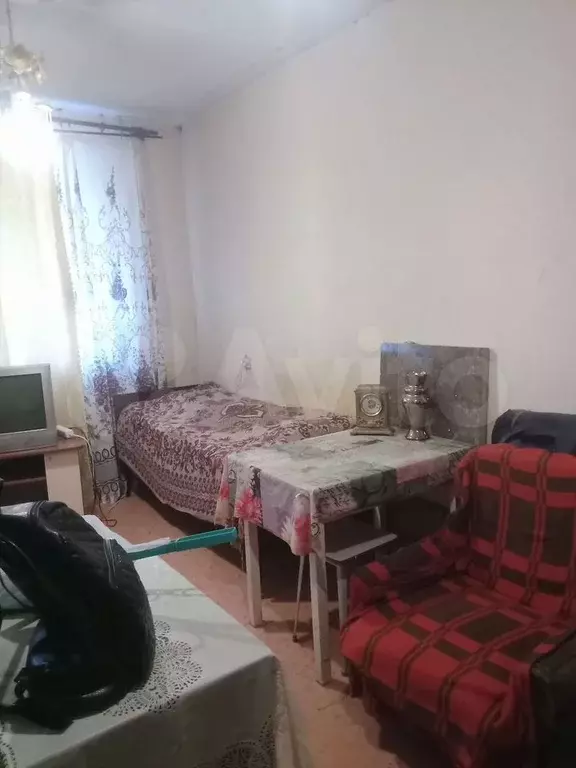 Комната 17 м в 8-к., 2/10 эт. - Фото 1