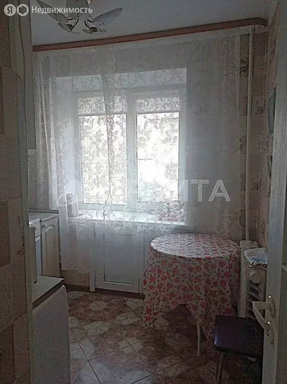 2-комнатная квартира: Тюмень, Комбинатская улица, 38 (43.1 м) - Фото 0