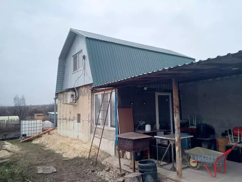 Дом в Саратовская область, д. Шевыревка ул. Мира, 21 (70 м) - Фото 1