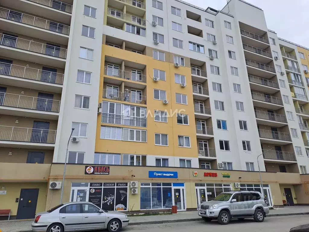 2-к кв. Крым, Симферопольский район, Молодежное пгт ул. Парковая, 3 ... - Фото 0