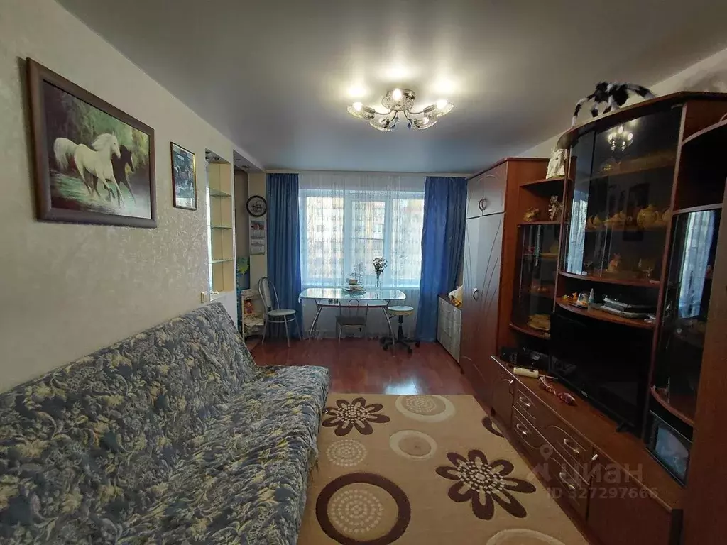 3-к кв. Астраханская область, Астрахань ул. Ахшарумова, 4 (59.9 м) - Фото 1