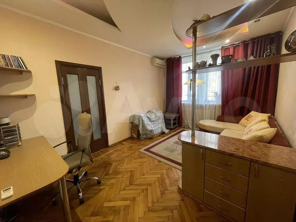 1-к. квартира, 50 м, 5/5 эт. - Фото 0
