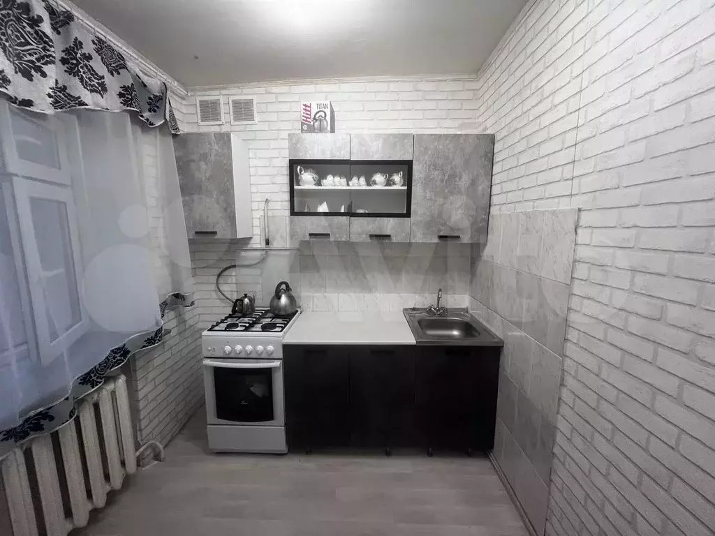 2-к. квартира, 42 м, 5/5 эт. - Фото 1