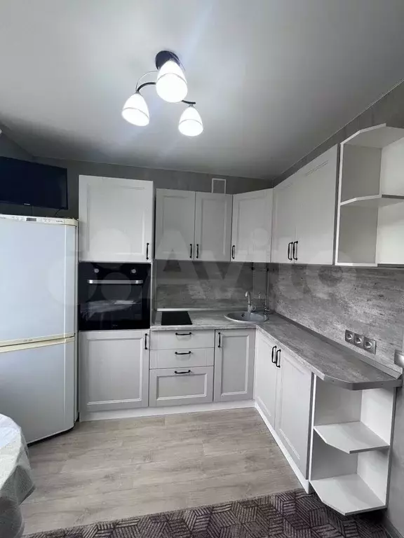 3-к. квартира, 66,7 м, 2/5 эт. - Фото 0