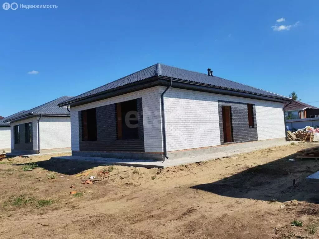 Дом в Саратовская область, муниципальное образование Энгельс, посёлок ... - Фото 1