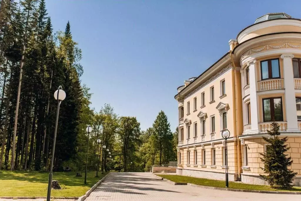Комната Санкт-Петербург пос. Репино, Вокзальная ул., 1 (10.0 м) - Фото 1