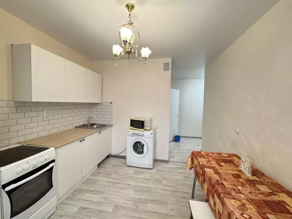 1-к кв. Татарстан, Зеленодольск ул. Комарова, 45А (36.0 м) - Фото 2