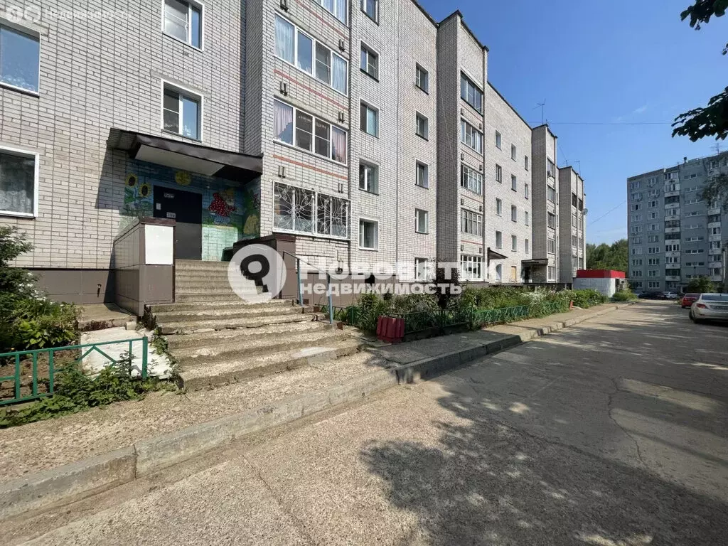 3-комнатная квартира: Киров, Нововятский район, Советская улица, 21 ... - Фото 1